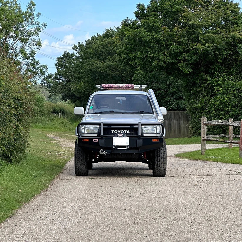 front view of Toyota Surf 4Runner with Stainless Steel Snorkel Kit fitted