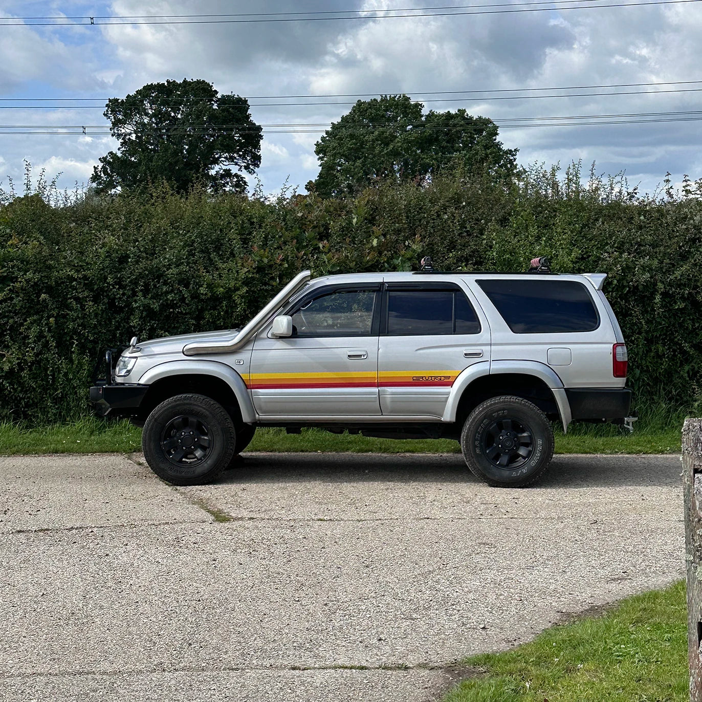 side view of Toyota Surf 4Runner with Stainless Steel Snorkel Kit installed