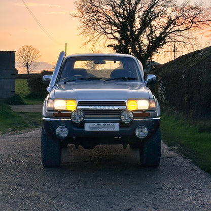Front view Toyota Land Cruiser 80 with Series Stainless Steel Snorkel Kit fitted
